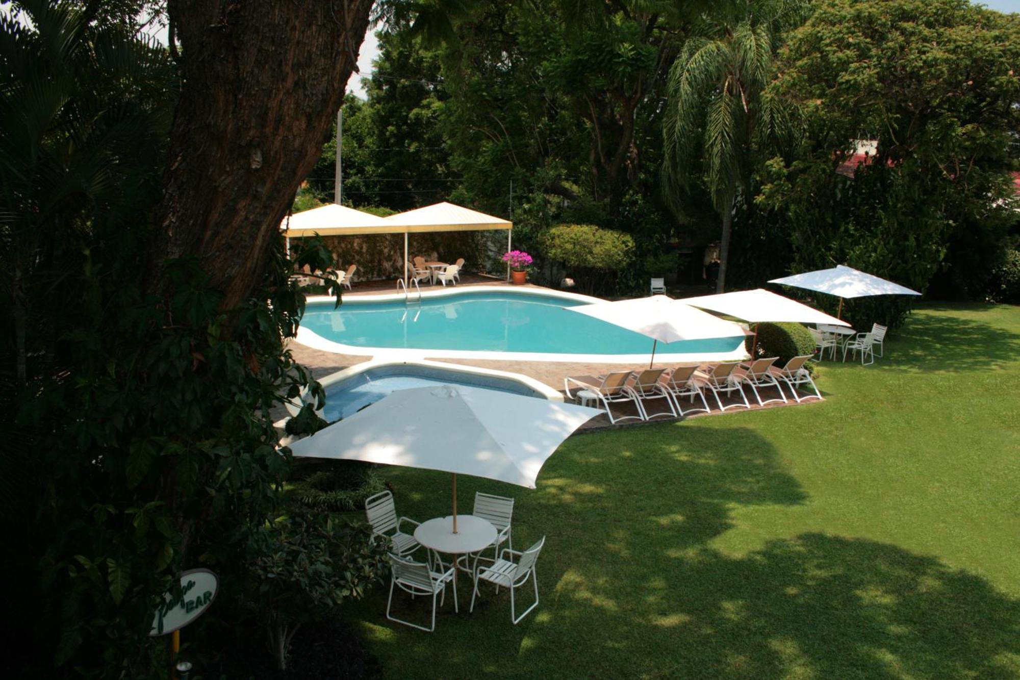 קוארנבאקאבה Hotel Posada Quinta Las Flores מראה חיצוני תמונה